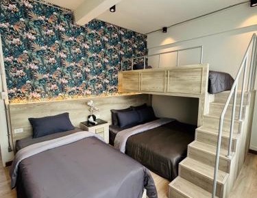 Deluxe Family Room