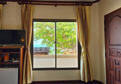 Bungalow with Sea View