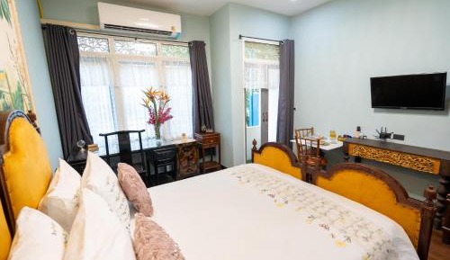 Deluxe Double Room with Balcony