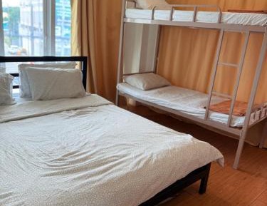 Quadruple Room with Private Bathroom