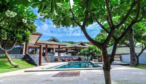 Villa with Sea View