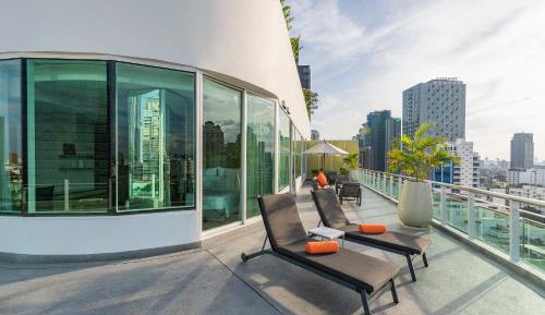 Family City View Suite 