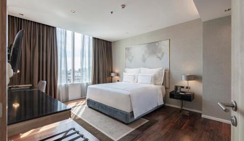 Balcony Suite