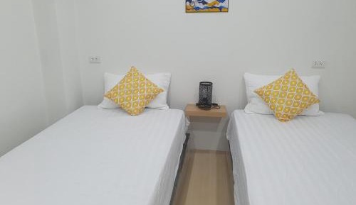 Twin Room with Private Bathroom