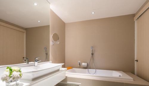Dara Suite with Club Benefits with Sea View