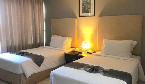 Deluxe Double or Twin Room