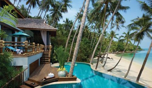 Beach Villa with Pool and King Bed