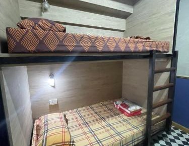 Bunk Bed in Mixed Dormitory Room