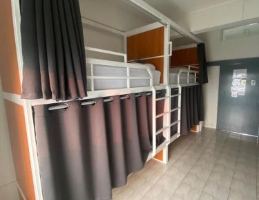 Bed in 8-Bed Mixed Dormitory Room