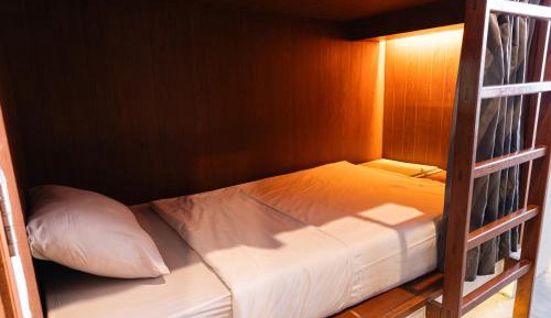 Bed in 8-Bed Mixed Standard Dormitory Room