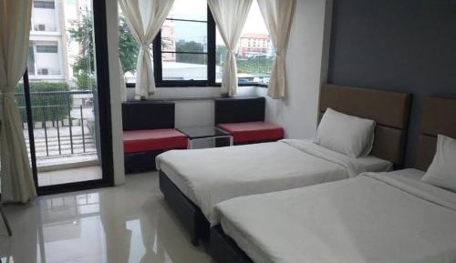 Standard Twin Room