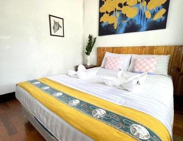 Double Room with Shared Bathroom