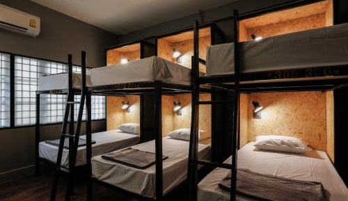 Bed in 10-Bed Mixed Dormitory Room