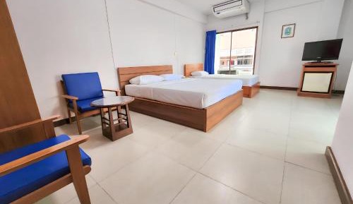 Triple Room