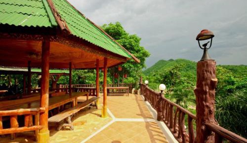 King Room with Mountain View