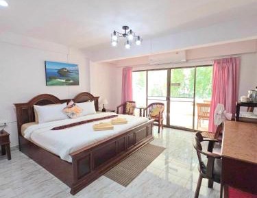 Deluxe Double Room with Balcony