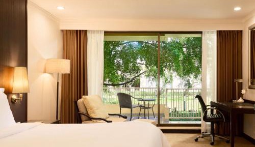 Deluxe Room King