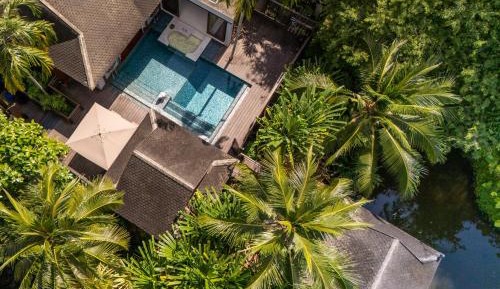 SALA Pool Villa
