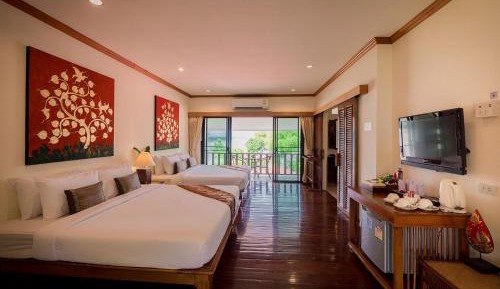 Deluxe Quadruple Room