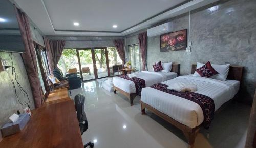 Superior Twin Room