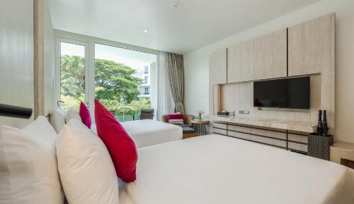 One-Bedroom Family Suite - No Balcony