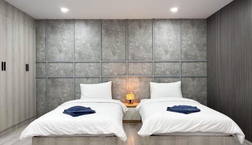 Standard Twin Room