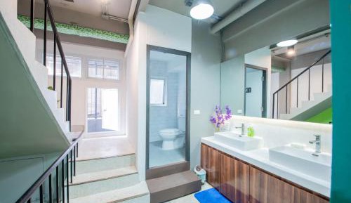 8-Bed Mixed Dormitory Room