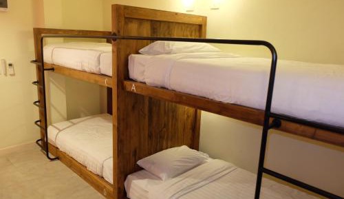 Quadruple Room with Shared Bathroom