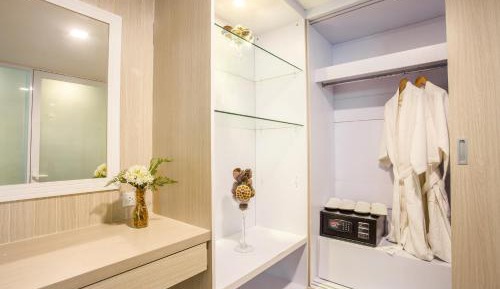 Executive Suite