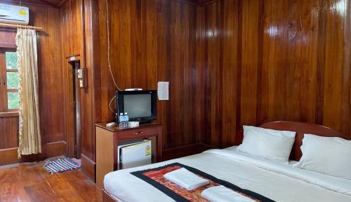 Deluxe Double Room With Bathroom