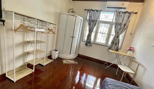 Small Single Room