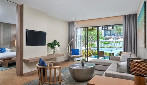 Family Suite with Pool Access