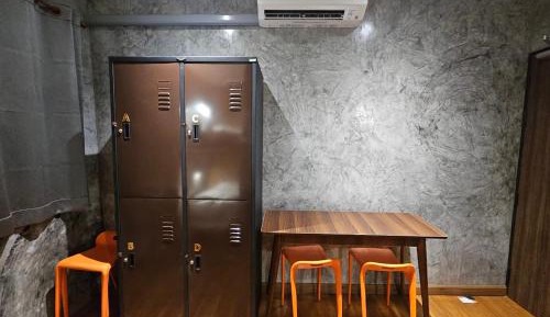 Bunk Bed in Mixed Dormitory Room