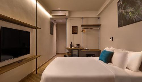 Deluxe Balcony with 2nd Floor
