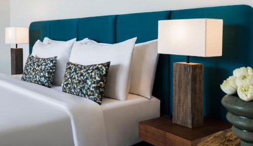 Deluxe Double Room - Free 1way Airport Transfer for 3Nights stay