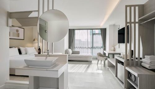 Deluxe Premier Twin Room