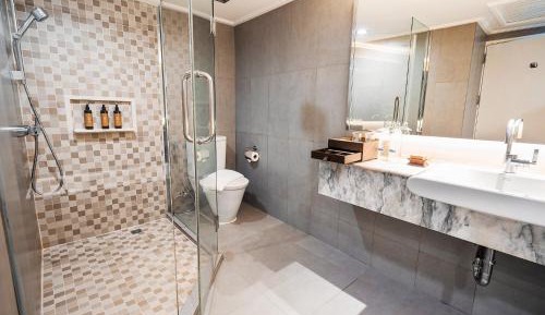 Executive Suite - King