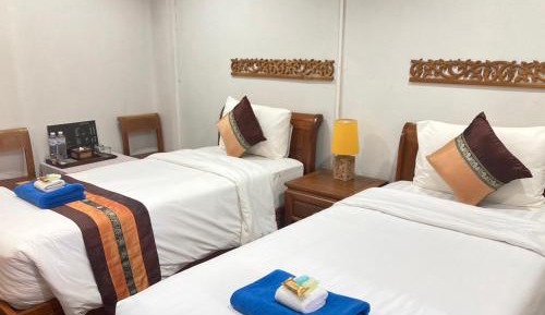 Deluxe Twin Room