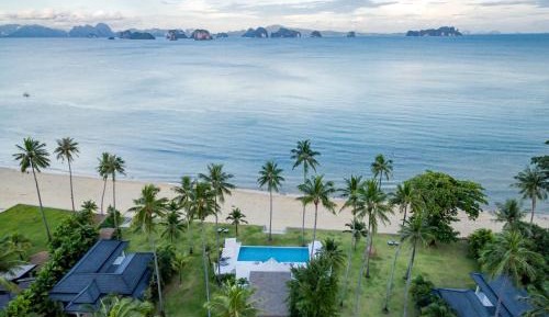 Villa - Beach Front