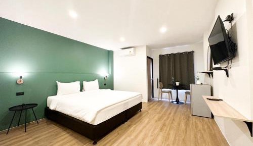 Standard King Room