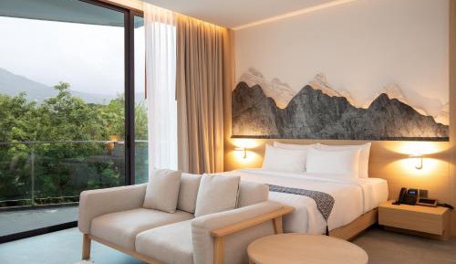 Double Room with Pool View