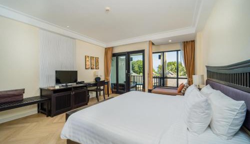 Deluxe Double or Twin Room