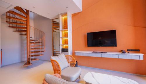 Duplex Suite 2 Bedroom with Pool Access