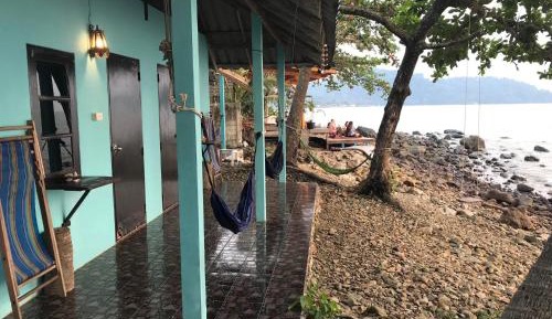 Bungalow with Sea View