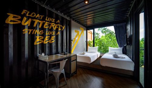 Standard Twin Room