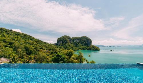 Hilltop Pool Villa