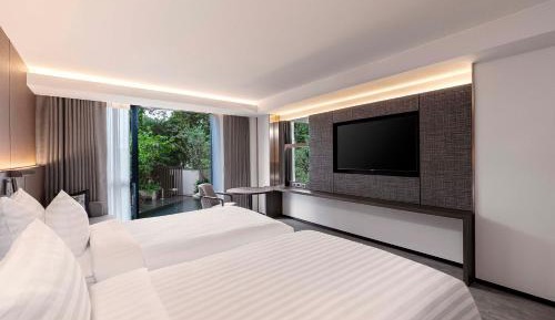 Deluxe Pool View Twin Room