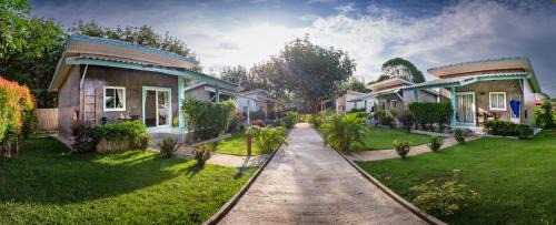 One-Bedroom Bungalow