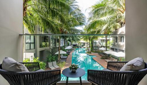 Grand Deluxe Suite Pool View