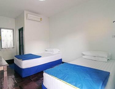 Small Twin Room